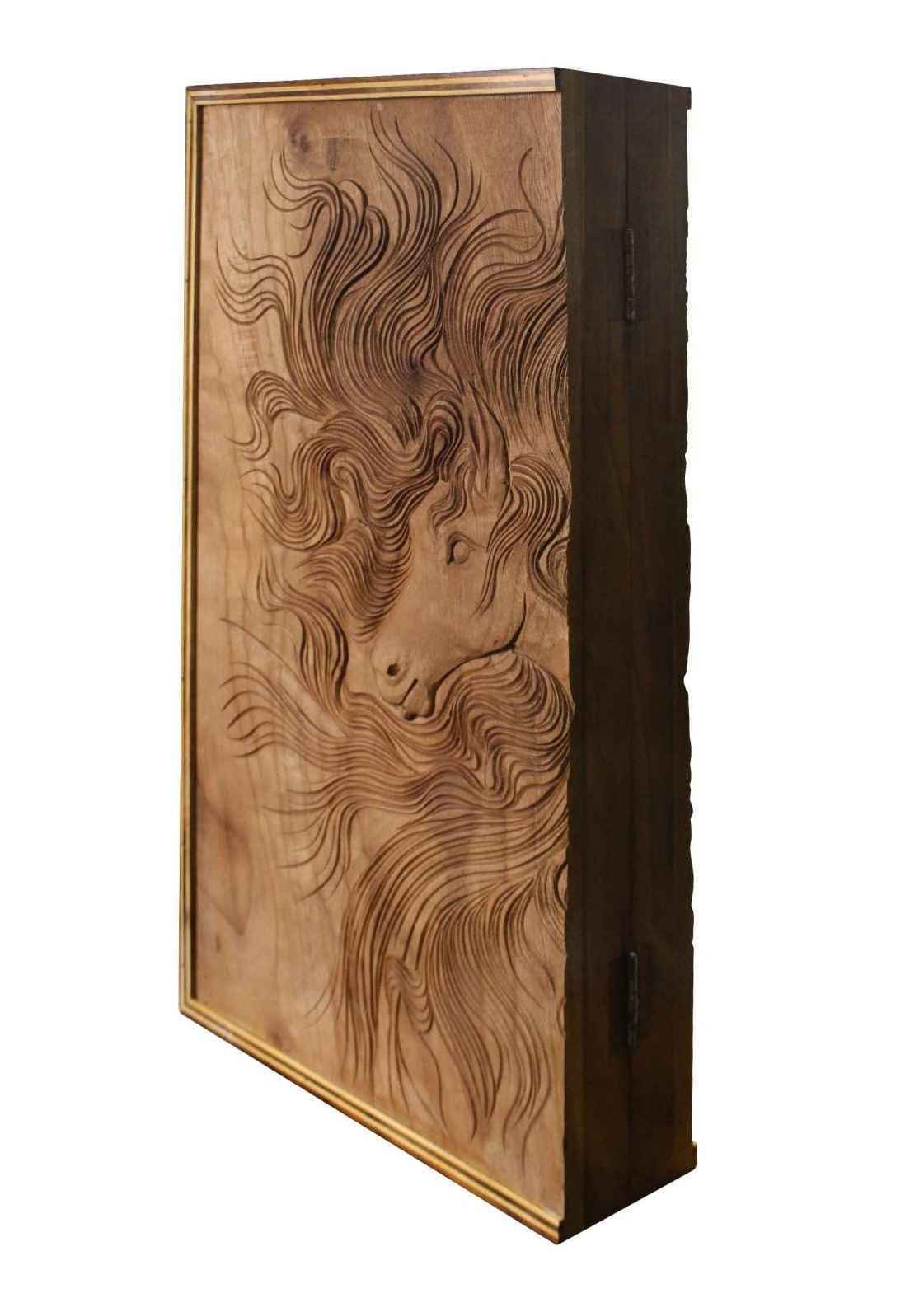 Houten gesneden backgammonbord, luxe & handgemaakt met paard
