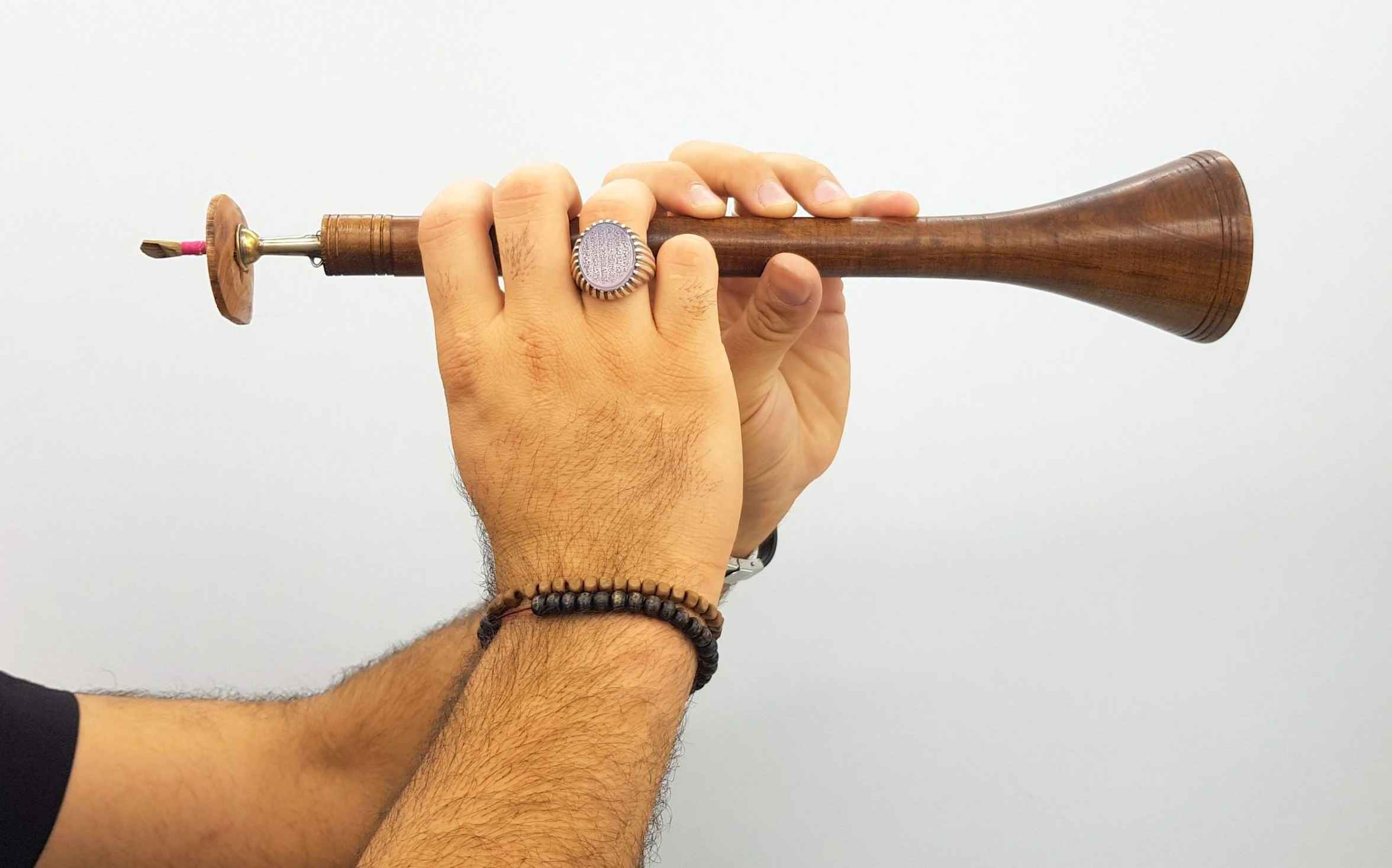 Perzische sorna blaasinstrument model Khoramabad