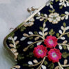 Geborduurde clutch handtas met bloemmotief – Tabasom