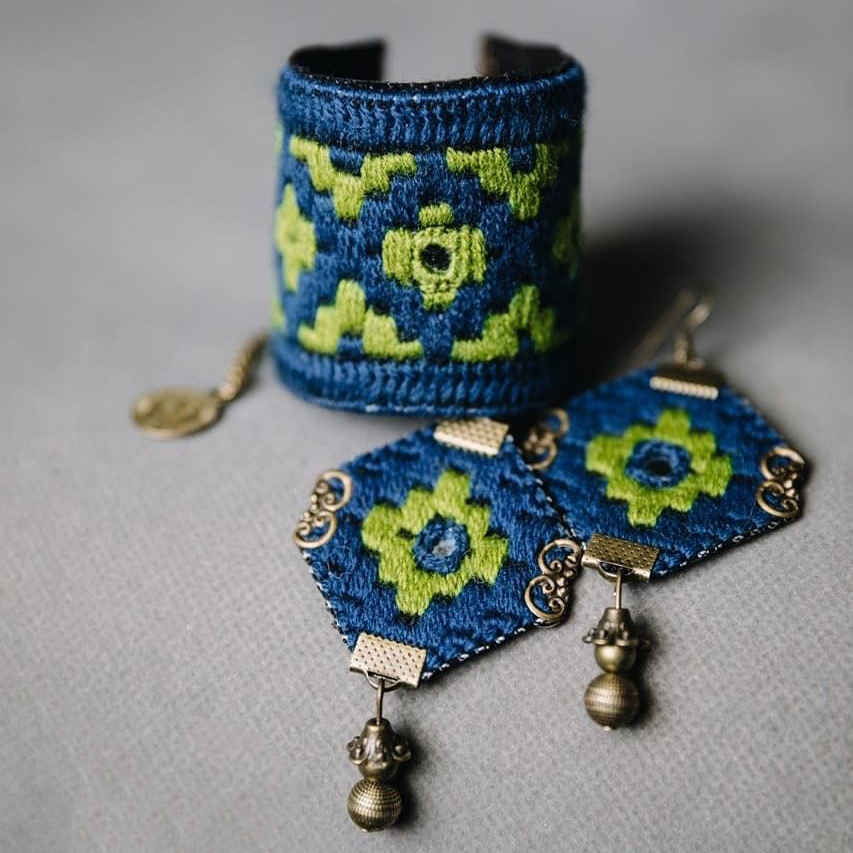 Perzische geborduurde armband & oorbellen set Jahan