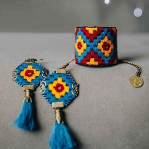 Perzische geborduurde armband & oorbellen set Blue Sky