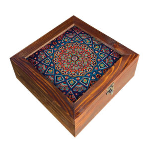 Houten geschenkdoos met Perzisch geïnspireerd emaille-patroon