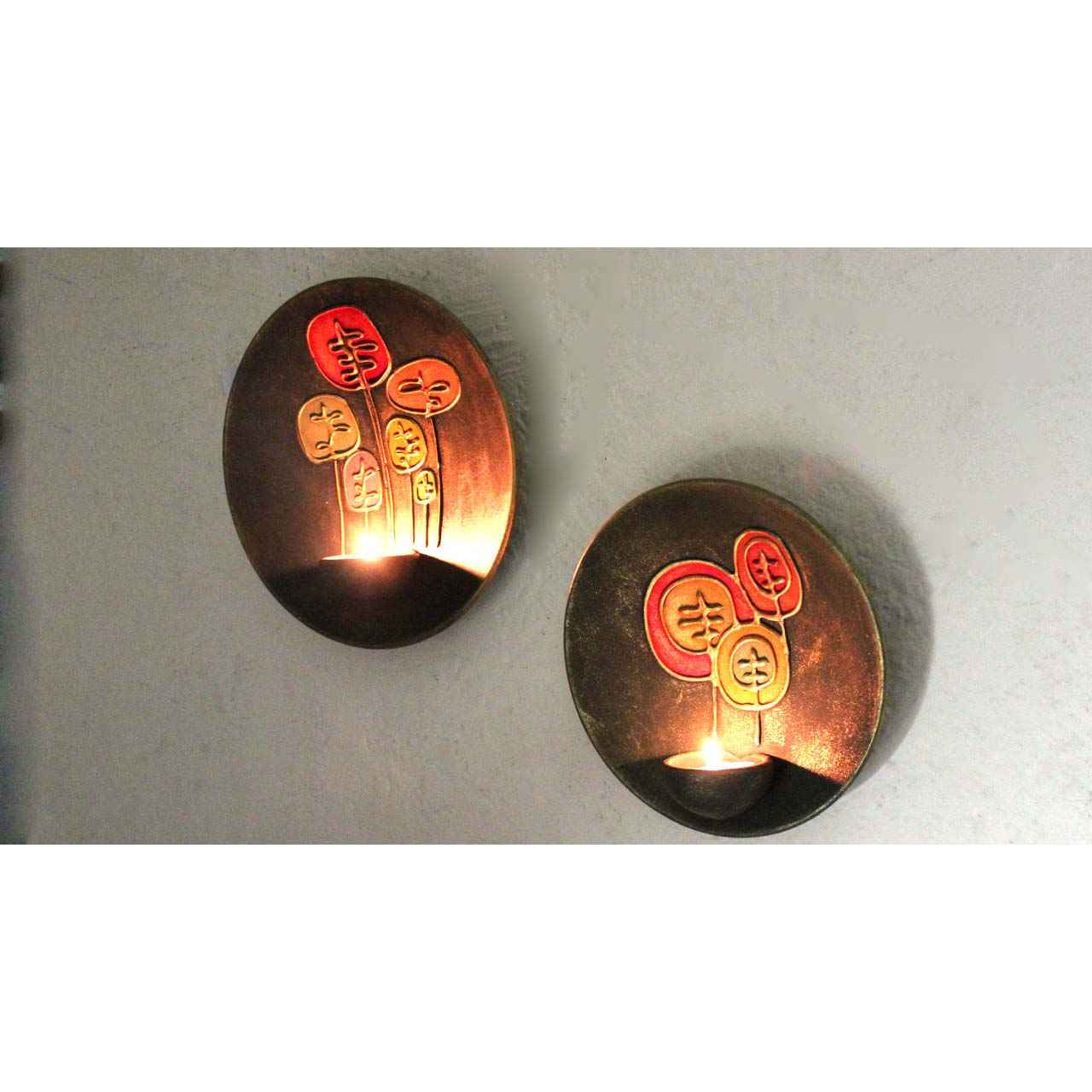Handgemaakte decoratieve aardewerken kandelaar model Balot