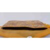Geborduurde clutch handtas met gouden bloemmotief – A4