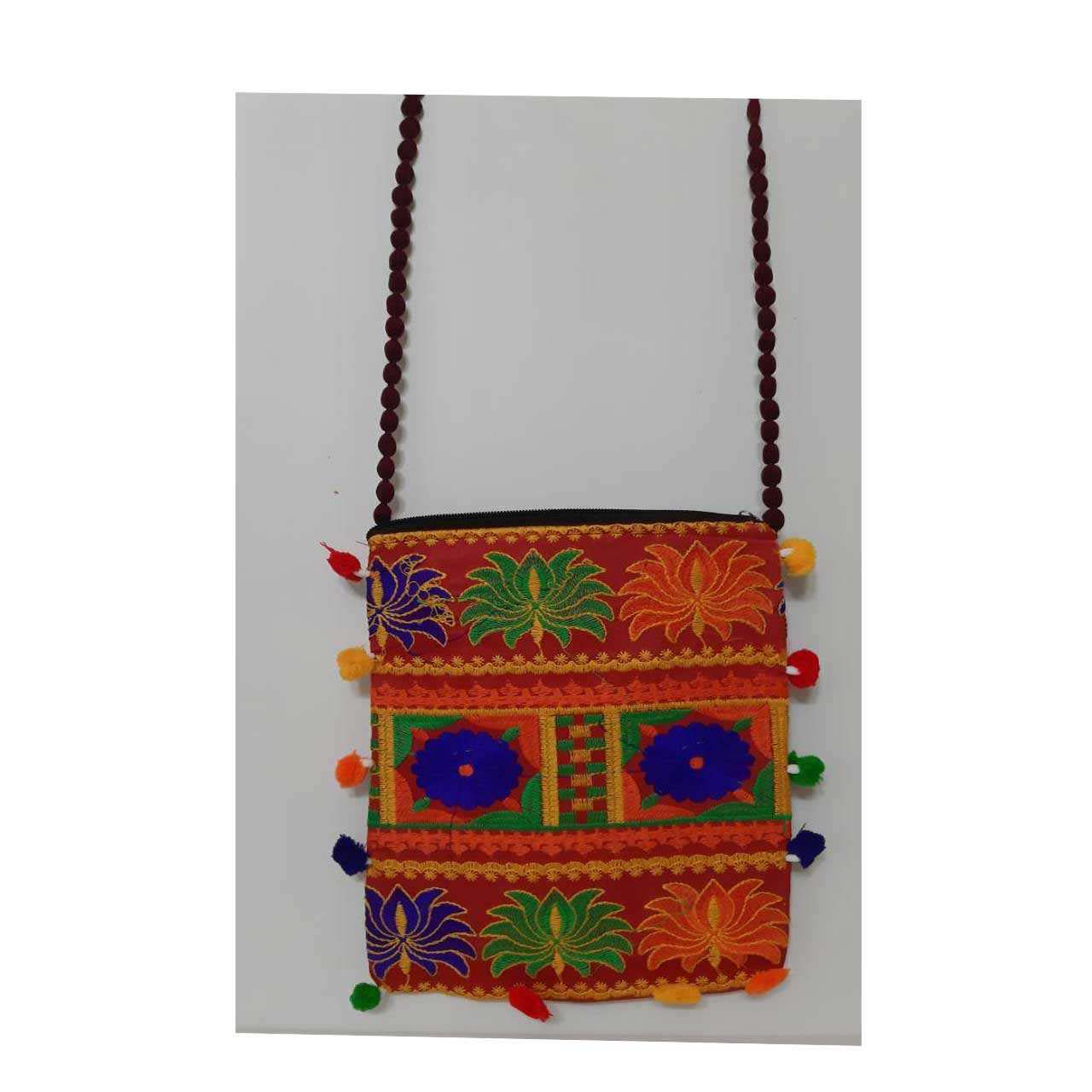 Etnische geborduurde crossbodytas – Baluchi patroon A24