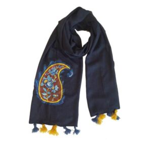 Traditionele Perzische sjaal met paisleypatroon