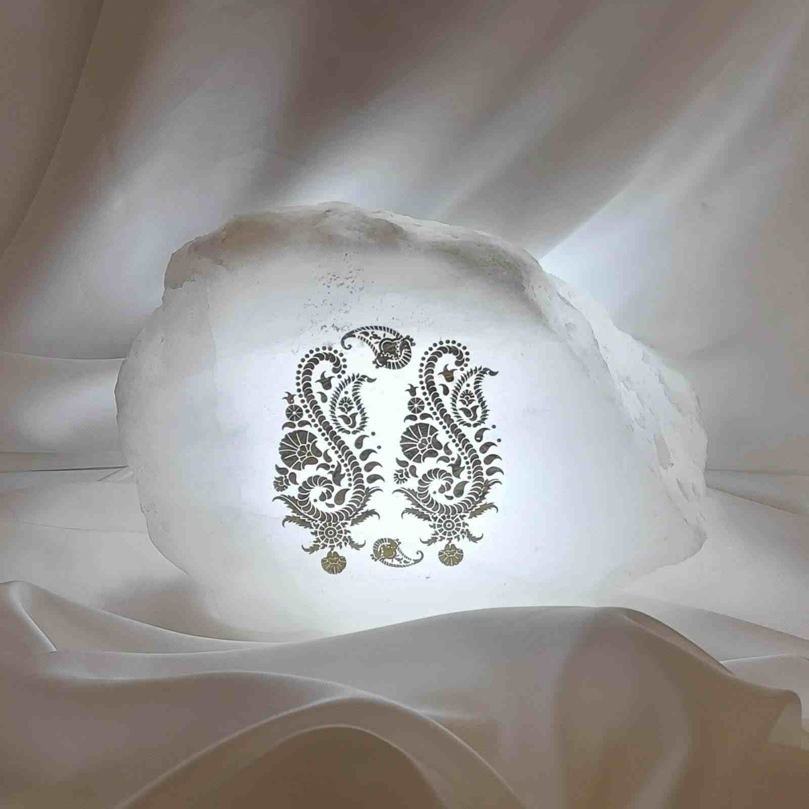 Perzisch Glow Salt Lamp – Handgemaakt met Paisley Ontwerp