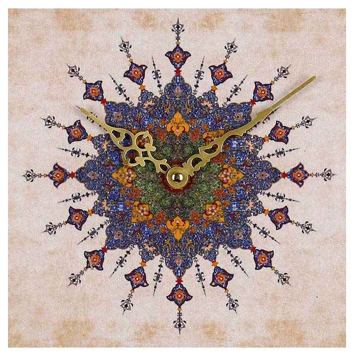 Handgemaakte Perzische Houten Wandklok met Geometrisch Patroon Model Aram