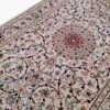 Handgeknoopt Perzisch Isfahan Abtin Tapijt (Klassiek Bloemenmedaillon) - Crème Zijde & Wol