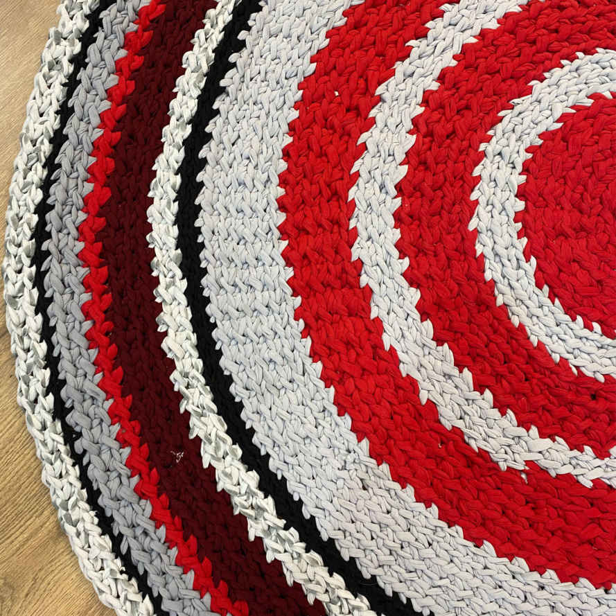 Handgeweven Boho Macrame Vloerkleed – Teriko Patroon