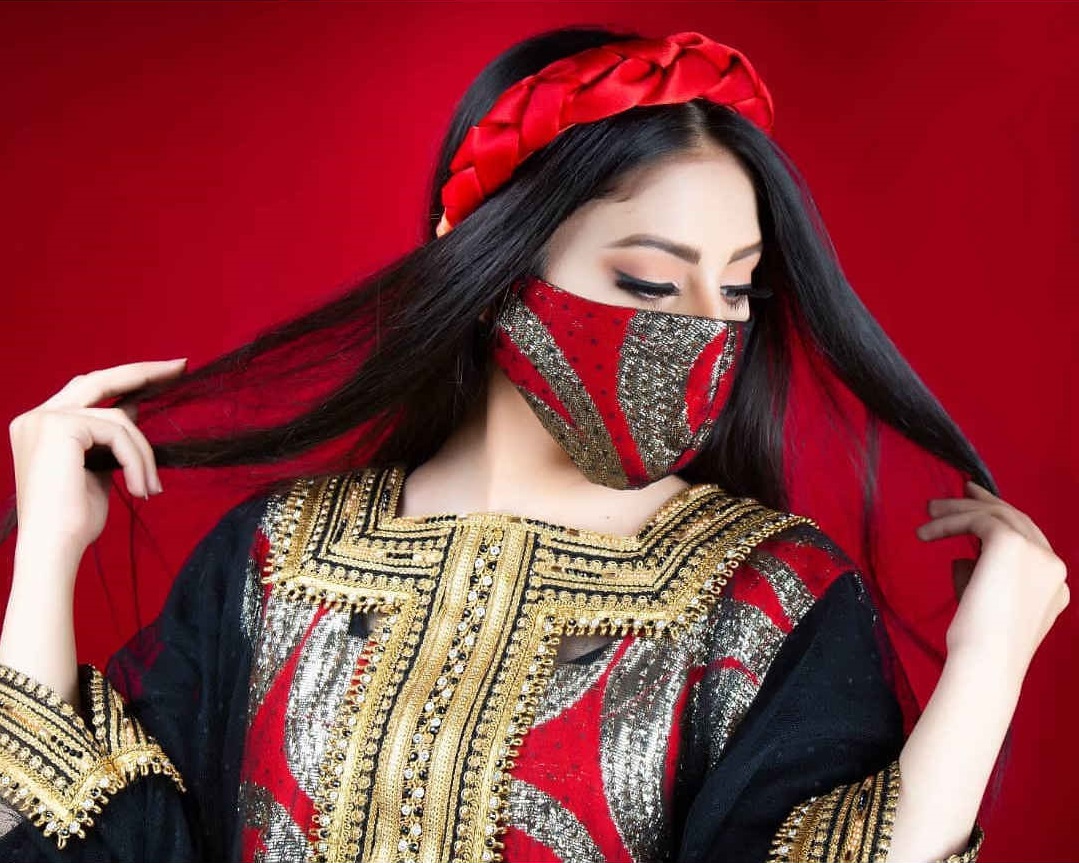 Handgemaakte Mode Geborduurde Gezichtsmasker voor Vrouwen – Model Hasti