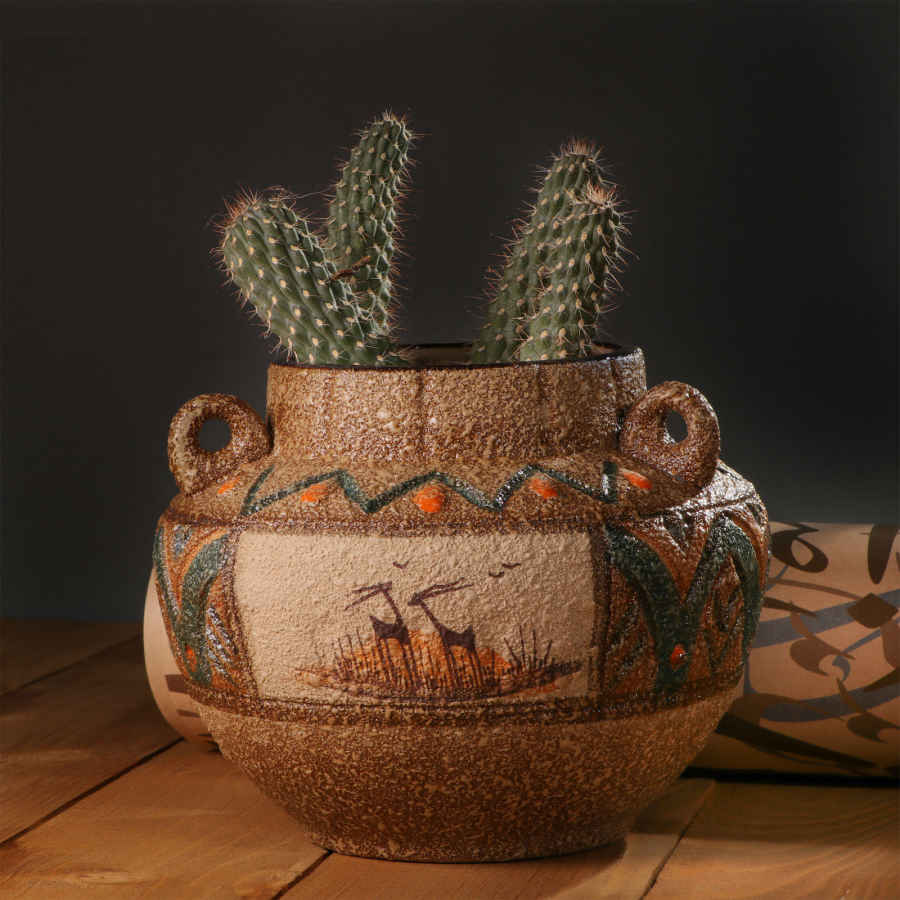 Handgemaakte Perzische deco-aardewerkvaas in schaalvorm met Nahal-kunstmotief voor tijdloze aantrekkingskracht