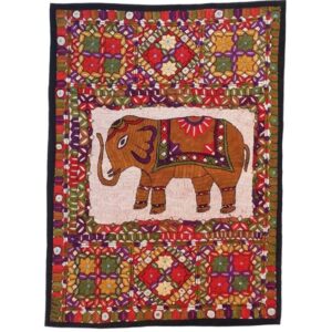 Handgeborduurd Tafelkleed Model Olifant