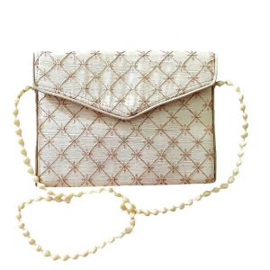 Handgeborduurde Rode Clutchtas – Rechthoekig en Chic