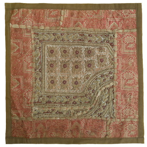 Geborduurde Kussenhoes – Roze Suzani Design II
