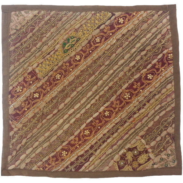 Geborduurde Kussenhoes – Golin Suzani Design