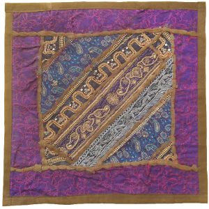 Geborduurde Kussenhoes – Paarse Suzani Design II