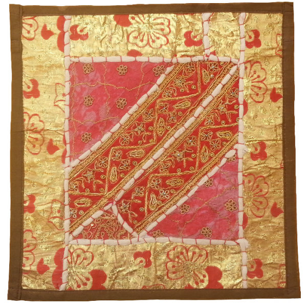 Geborduurde Kussenhoes – Rood met Goud Suzani