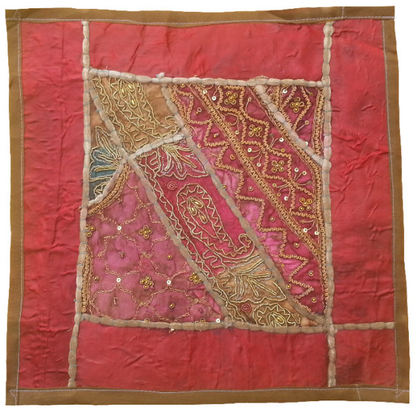 Geborduurde Kussenhoes – Rood Suzani Design GF875