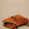 Handgemaakte Leren Crossbody Tas – Hosna Editie