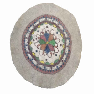 Perzisch Vilttapijt Handgemaakt – Model Gerd Rond Wit – Geometrisch