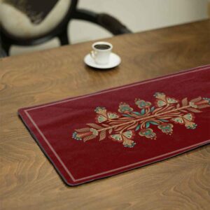 Perzische Fluwelen Tafelloper Sarvin – Rood Bloemenpatroon