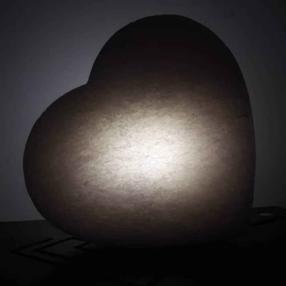 Hartvormige zoutlamp – Handgemaakt ontwerp
