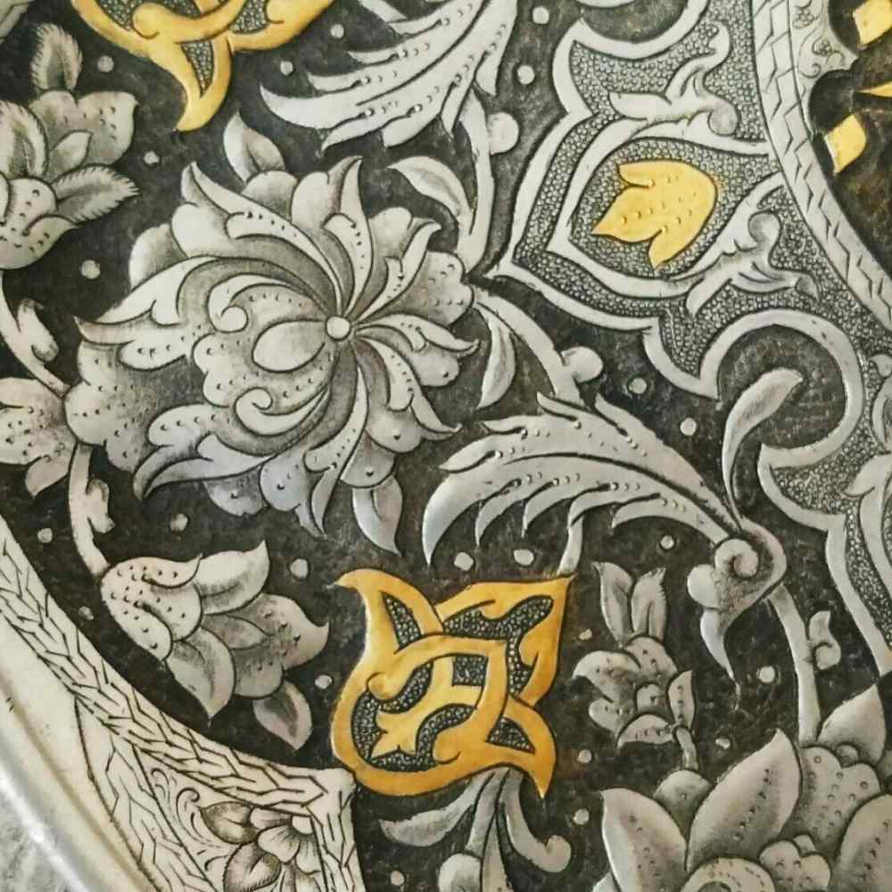 Perzische Decoratieve Koperen Schaal – Niloofar Floral Design