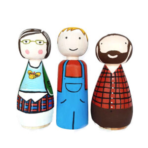 Handgemaakte houten peg poppetjes – Mijn Familie