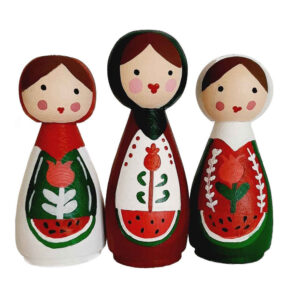 Handgemaakte houten peg-poppen – Yalda Viering