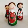 Handgemaakte houten peg-poppen – Yalda Viering