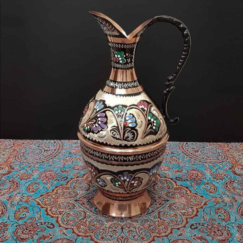Decoratieve kan handgemaakt met Perzische Minakari-emaille Elika