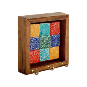 Keramische wand-sleutelhouder – Met houten lijst, model Kian