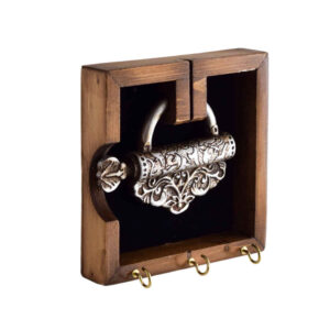 Decoratieve houten wand-sleutelhouder met ontwerp Silver