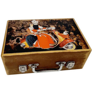 Houten geschenkdoos met Perzisch motief – Qajar