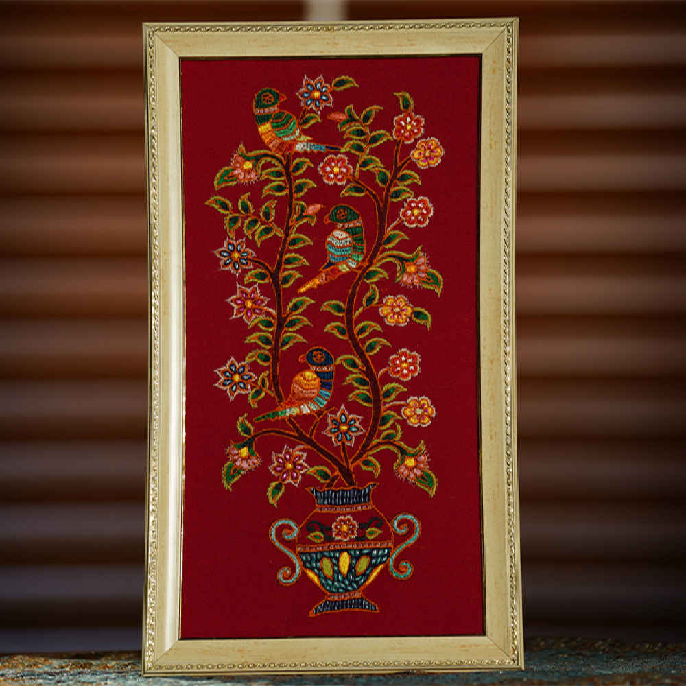 Perzisch geborduurd wandtapijt – bloemen Pateh textielkunst