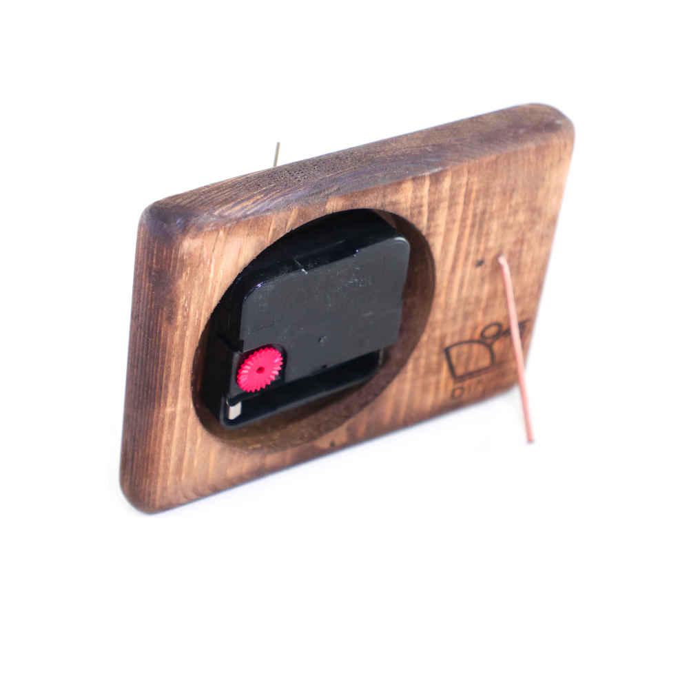 Moderne Houten Bureauklok – Model Diako (Crème)