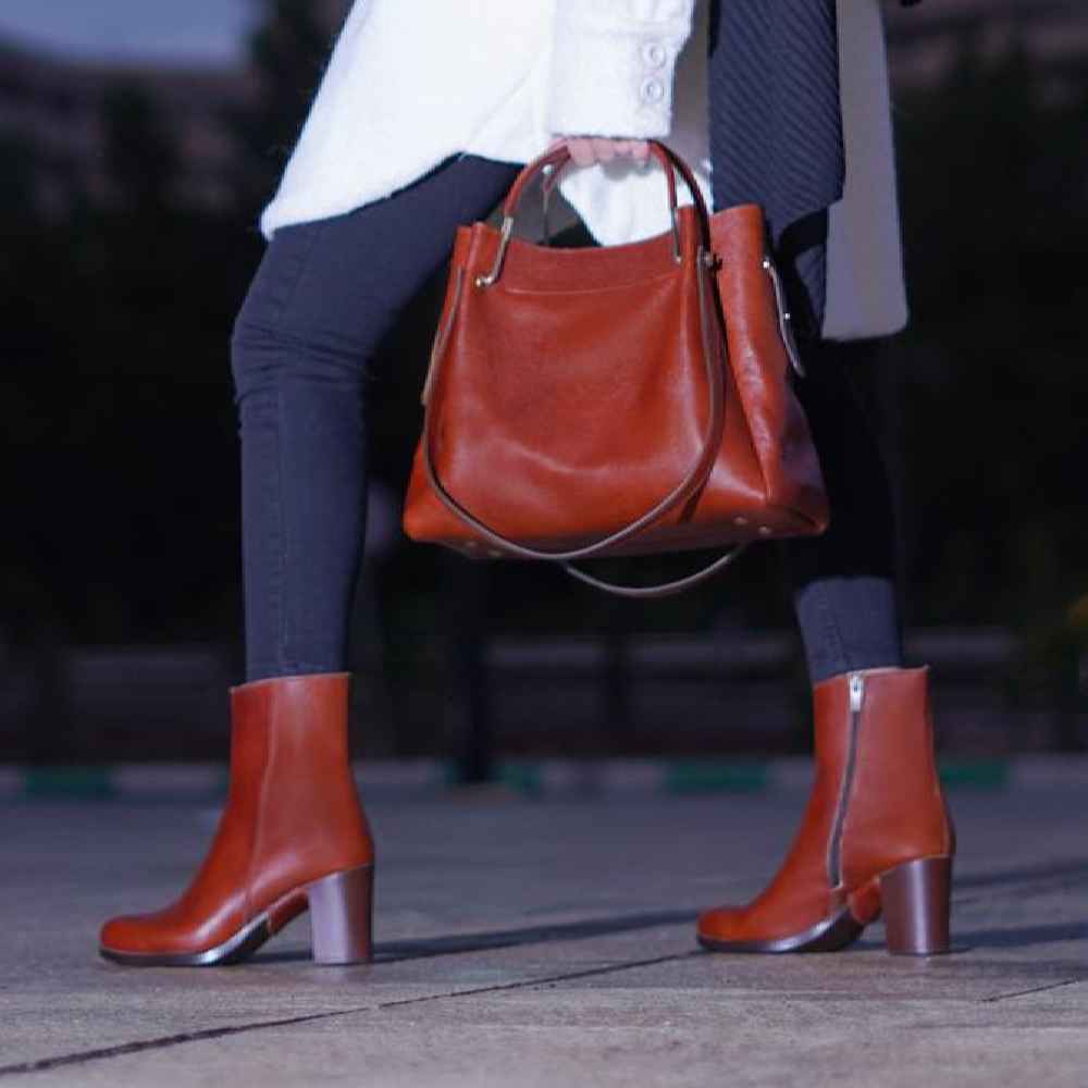 Enkellaagse Leren Enkellaarzen voor Vrouwen – Model 113