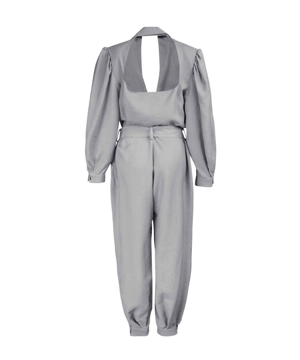 Modieuze Grijze Jumpsuit met Zijriem – Model Maya