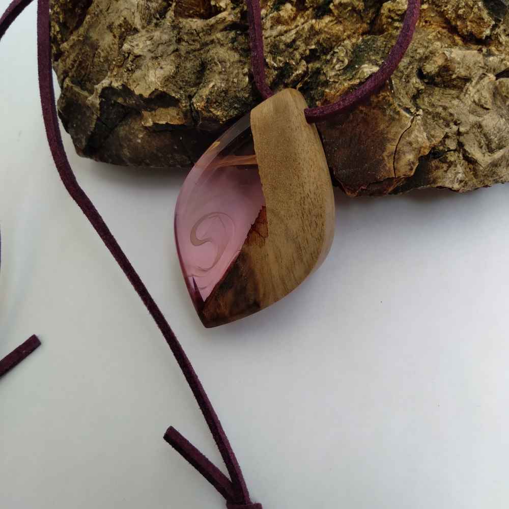 Hout-en-Hars Ketting Handgemaakt – Model Koohestan