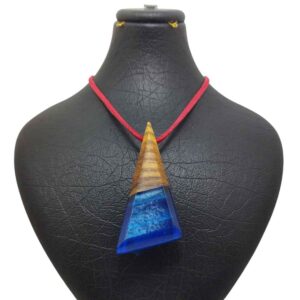 Hout-en-hars ketting handgemaakt artistiek gedurfd model Tiara