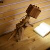 Handgemaakte en verstelbare houten bureaulamp – Dinosaurus-figuur