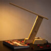 Handgemaakte verstelbare houten bureaulamp P0410