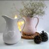 Decoratieve keramieken kanvaas, Love-model voor een romantisch landhuisdecoratieaccent