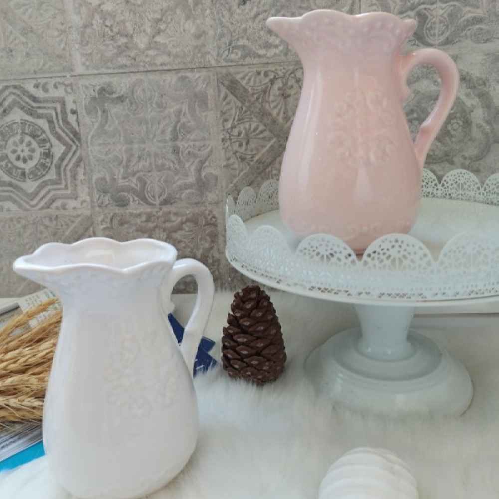 Decoratieve keramieken kanvaas, Rose-model voor een klassieke landhuisesthetiek