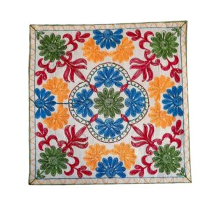 Geborduurde Kussenhoes – Elham Suzani Design