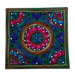 Geborduurde Kussenhoes – Mona Suzani Design