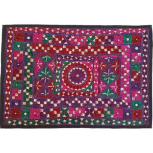 Handgeborduurd Tafelkleed Model Nariman