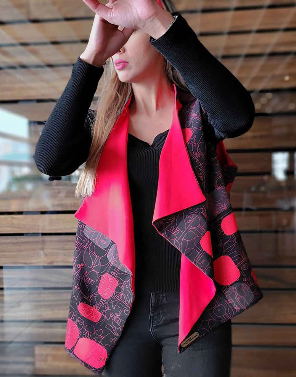 Perzisch Damesvest – Model Mastaneh Geel