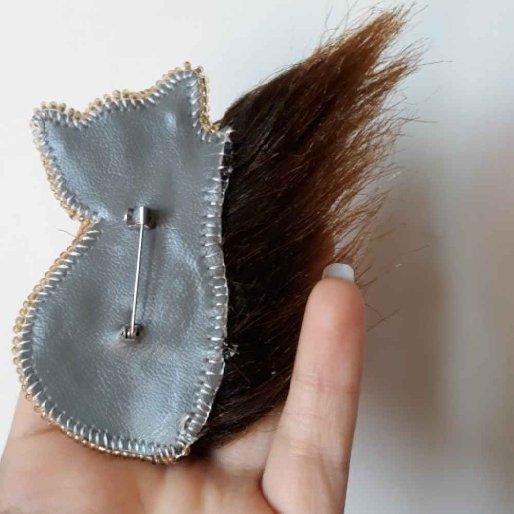 Handgemaakte Damesbroche met Kralen – Vosmodel